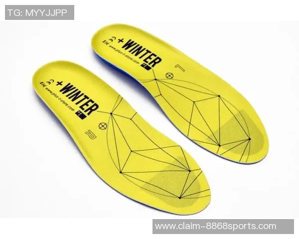 提升运动表现的秘密武器足球鞋垫两个鞋垫带来的舒适与支持